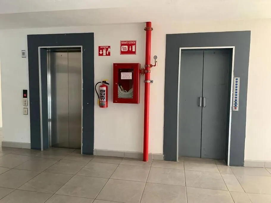 Nuevo Y Amplio Departamento Con Alberca Y Seguridad En El Centro De Guadalajara Apartment 0*,